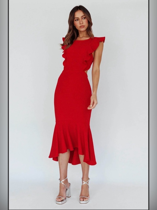 Selfie Leslie Dresses & Skirts - Selfie Leslie Pinafore Ruffled Midi Dress in Lipstick Red.